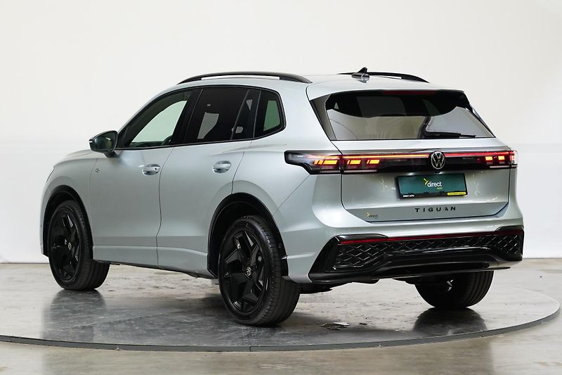 Volkswagen Tiguan - fotka 7 z 26