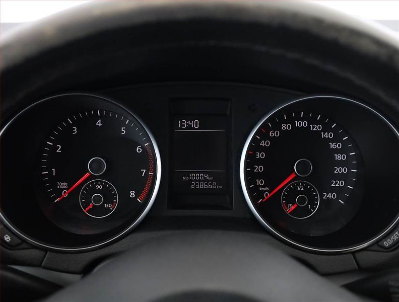 Volkswagen Golf (2009) 1.4 TSI, zamluveno - fotka 8 z 15