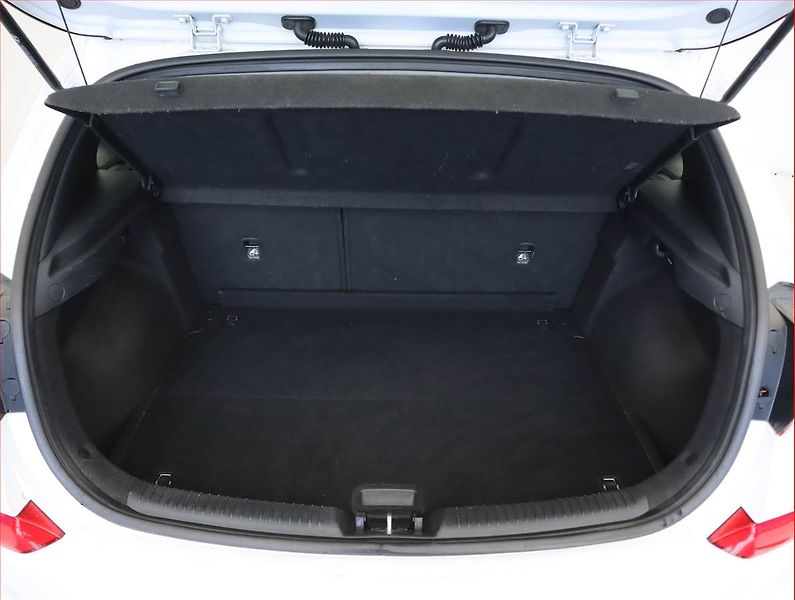 Hyundai i30 (2017) 1.4 CVVT, Serv.kniha, Tempomat - fotka 14 z 20