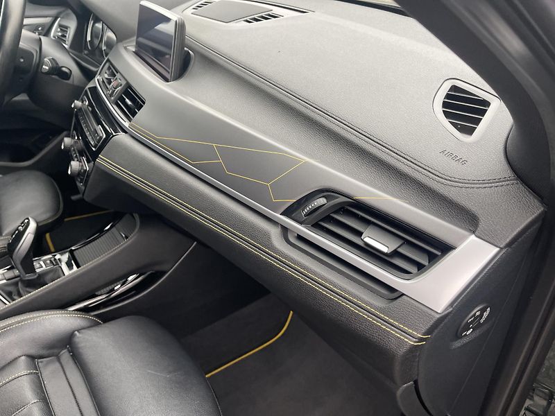 BMW X2 2.0xD M-paket-AT-KŮŽE-NAVI-ČR! - fotka 18 z 42