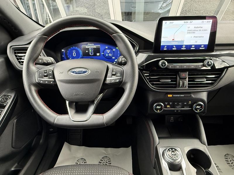 Ford Kuga 2,5 Duratec ST-Line Automat  - fotka 26 z 37