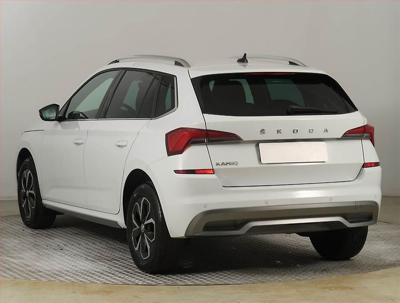 Škoda Kamiq (2021) Style Plus 1.0 TSI, Tempomat - fotka 4 z 24