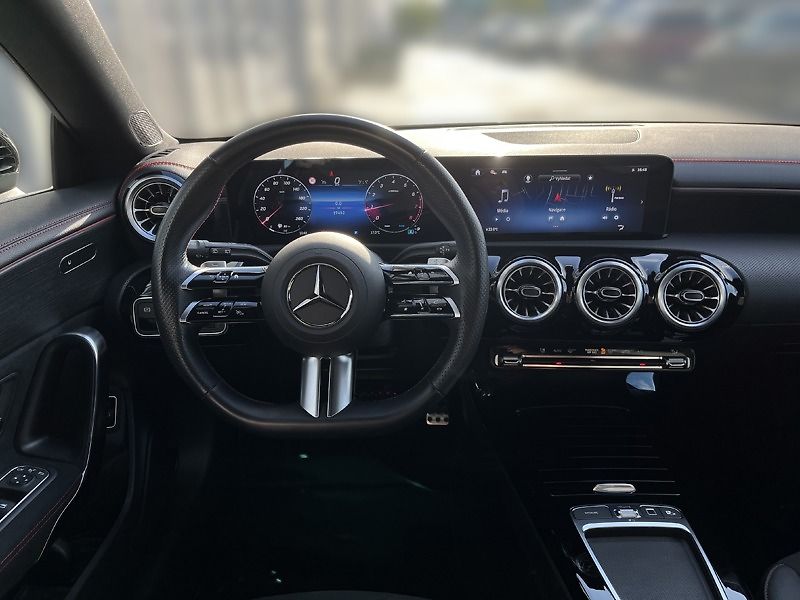 Mercedes-Benz CLA Shooting Brake 200 Shooting Br - fotka 11 z 18
