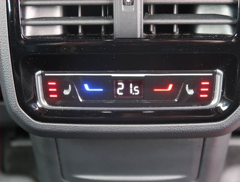 Volkswagen Arteon (2022) R-line 2.0 TDI - fotka 17 z 25