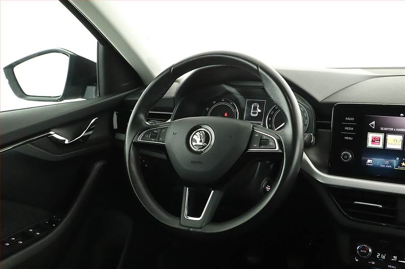 Škoda Scala (2020) Style 1.5 TSI, Tempomat - fotka 12 z 14