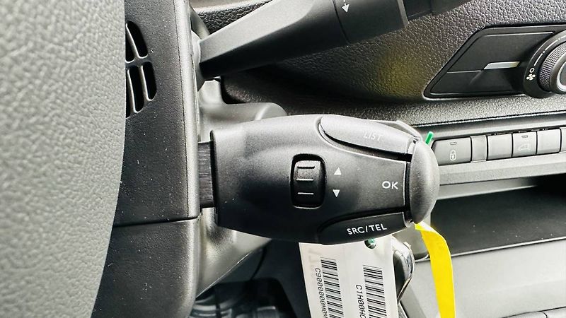 Opel Vivaro Van L1H1 (M) 2.0CDTi MT6 106kW - fotka 13 z 24