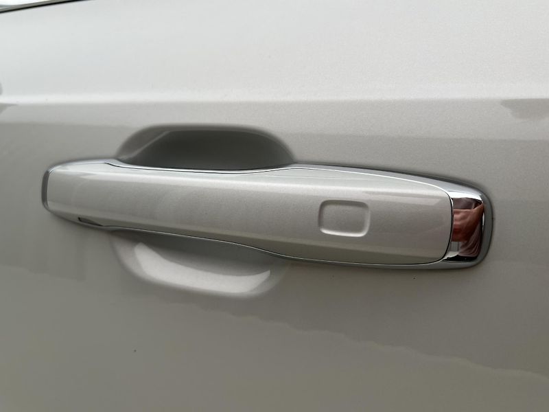 Volvo XC90 B5 AWD INSCRIPTION AUT 1. maj. - fotka 16 z 47