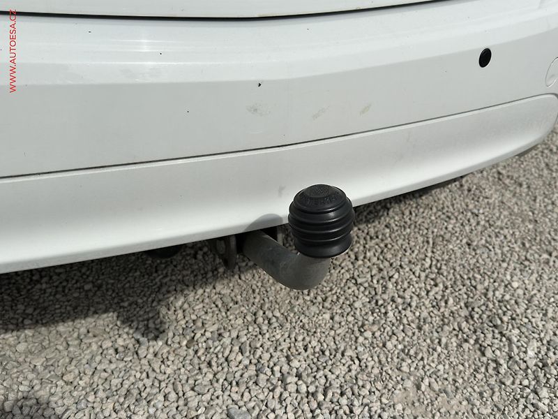 Opel Meriva (2016) 1.4i, ČR, Klima - fotka 15 z 16
