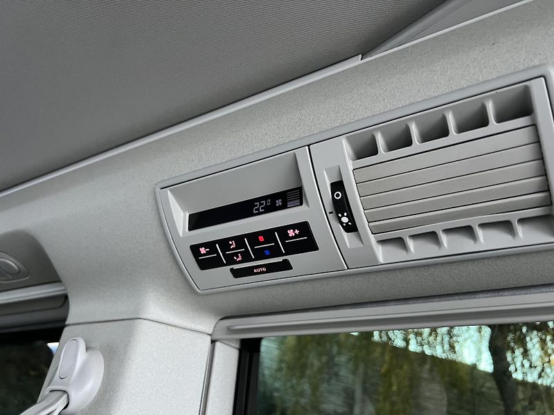 Volkswagen California T6 OCEAN DSG 4MOTION 150 kW - fotka 21 z 28