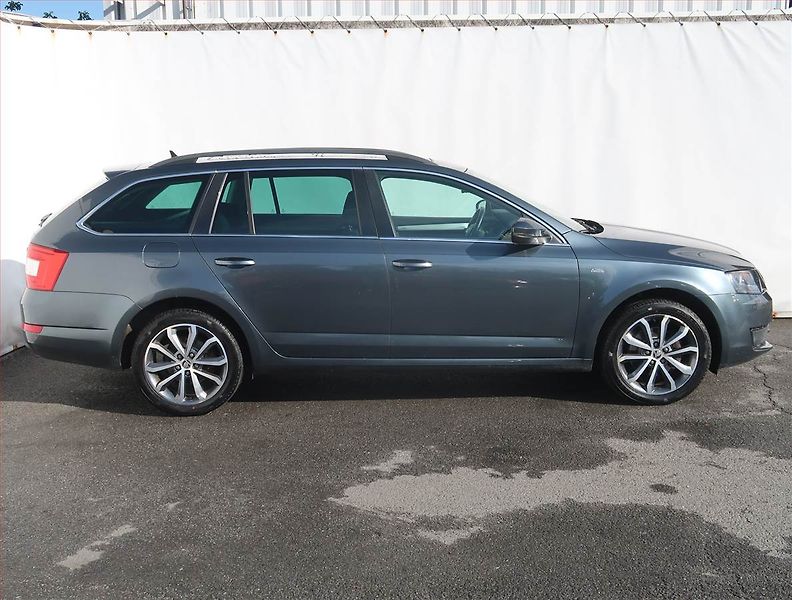 Škoda Octavia (2015) Edition 2.0 TDI 4x4, 4X4 - fotka 6 z 22