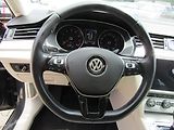 Volkswagen Passat (2018) 1.4TSi, DSG, výhřev sed. - náhled 16