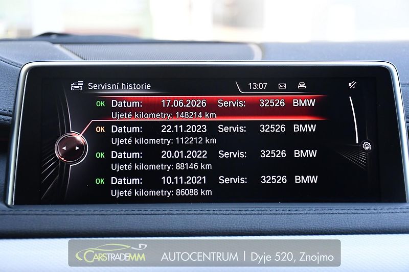 BMW X6 M50d HUD 360KAM ACC - fotka 41 z 57