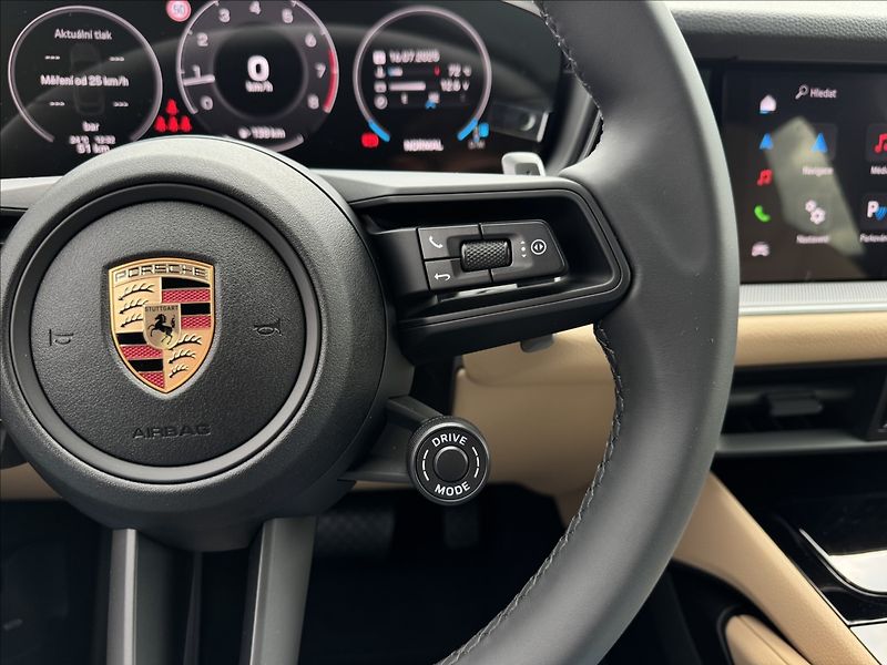Porsche Cayenne Coupe E3 II Sport Chrono Vzduc - fotka 15 z 34
