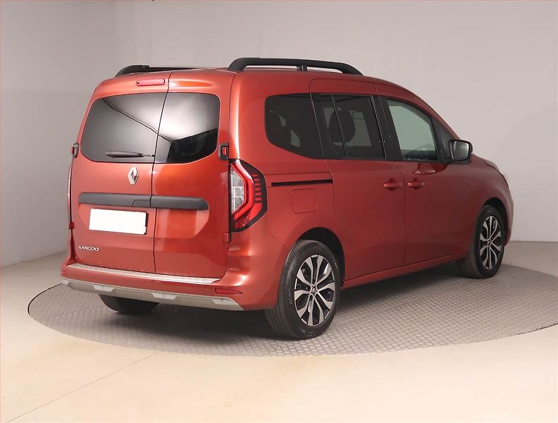 Renault Kangoo (2023) Techno 1.5 dCi, 5Míst, ČR - fotka 5 z 18