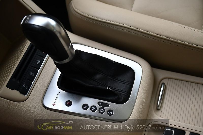 Volkswagen Tiguan 2.0TDi 103kW PANO TAŽNÉ - fotka 35 z 54