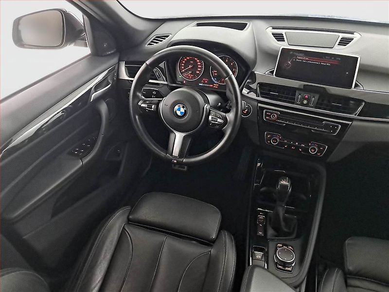 BMW X1 (2016) M Sport xDrive25d, 4X4 - fotka 7 z 21