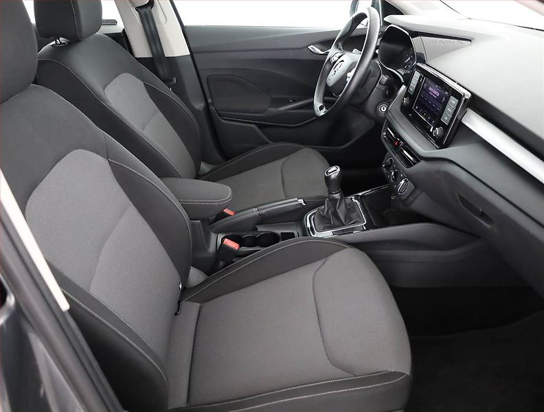 Škoda Fabia (2023) Ambition 1.0 TSI, Serv.kniha - fotka 7 z 19