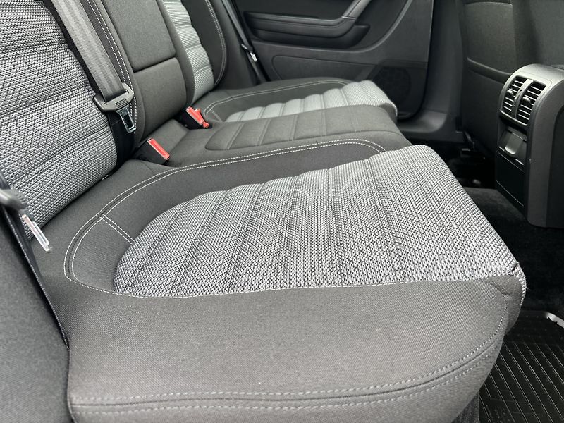 Volkswagen CC 2.0TDI DSG 4x4 PŮVOD ČR odpDPH - fotka 30 z 43