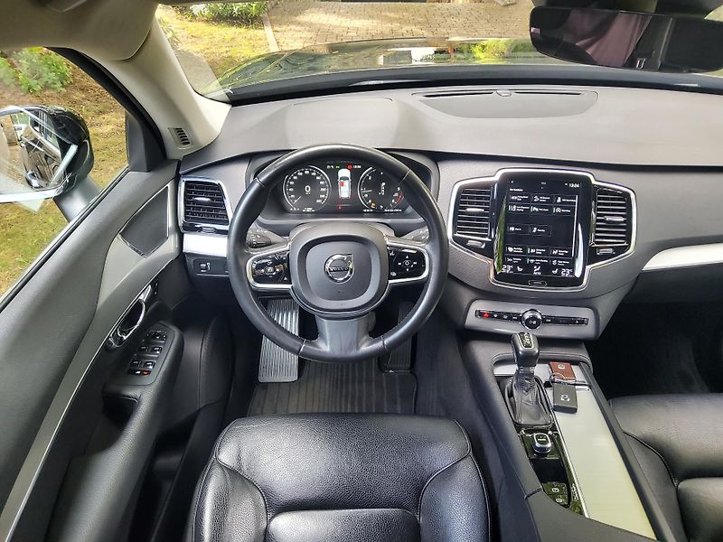 Volvo XC90 (2015) Momentum 2.0 D5 AWD 165 kW - fotka 15 z 33