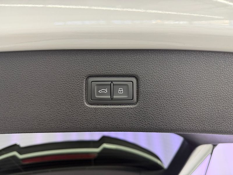Audi Q7 50 TDI QUATTRO S-LINE, WEBASTO - fotka 33 z 35