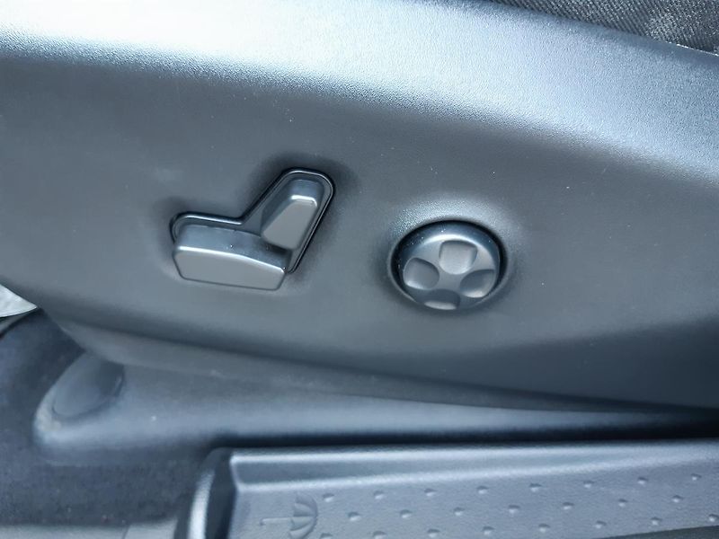 Chrysler Pacifica (2019) 3,6L V6 Hybrid,Plus, DVD,tažné - fotka 21 z 38