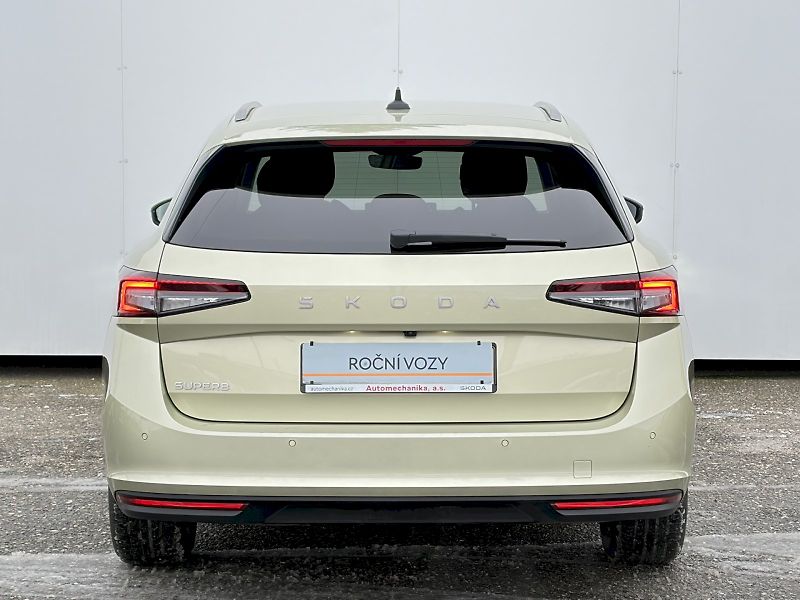 Škoda Superb (2024) Combi DSG 2.0 TDI / 110 kW / S - fotka 11 z 34