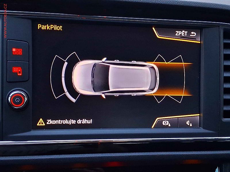 Seat Leon (2018) 1.8 TSi, FR, LED, navi, TZ - fotka 17 z 17