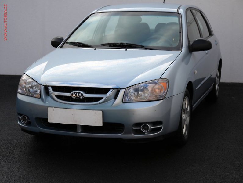 Kia Cerato (2005) 2.0 - fotka 3 z 3