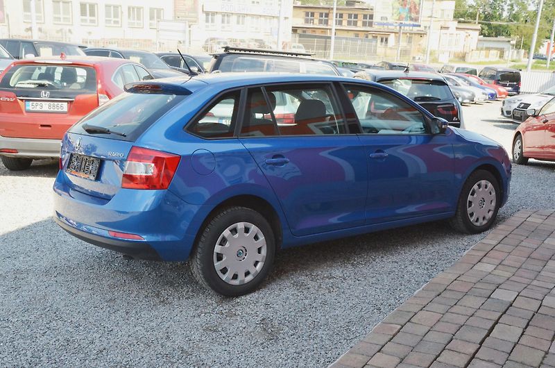 Škoda Rapid (2015) 1.4 TDi 66kW AMB / AUT. KLIMA - fotka 6 z 29