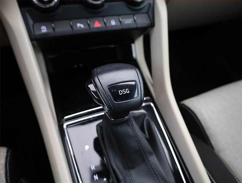 Škoda Karoq (2020) Style 1.6 TDI - fotka 11 z 20