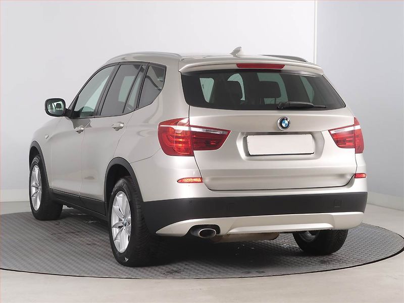 BMW X3 (2013) xDrive20d, 4X4, Kůže - fotka 4 z 19