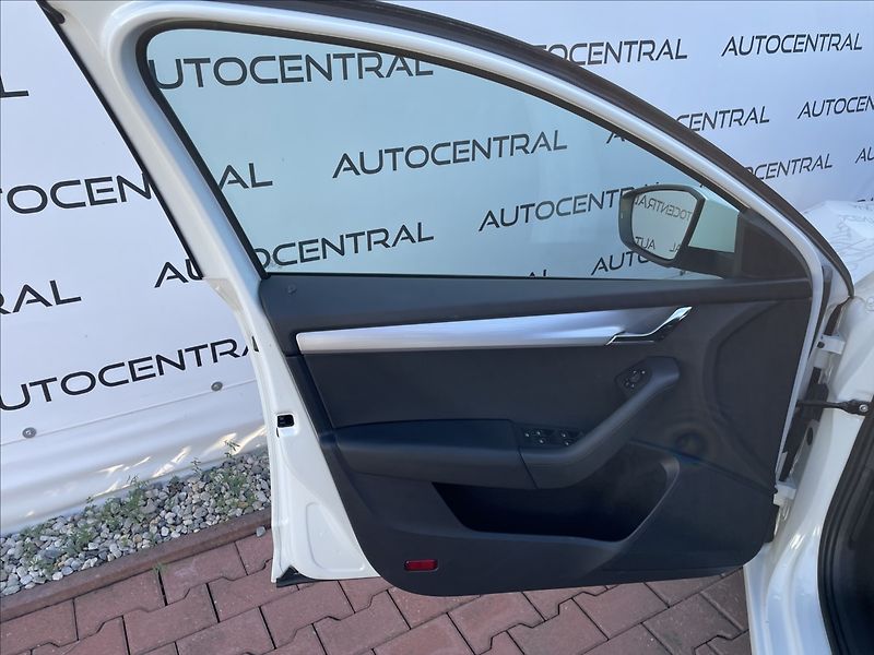 Škoda Octavia 1,4 TSi,110kW,ČR,DPH - fotka 20 z 23