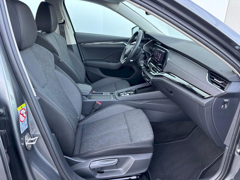 Škoda Octavia (2023) 1.5 TSI 110kW DSG Style Plus - fotka 29 z 35