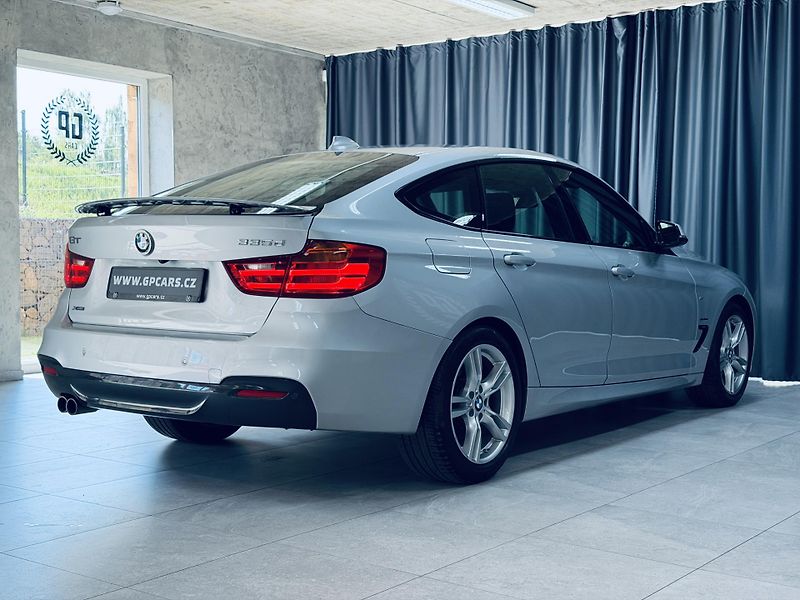 BMW Řada 3 (2015) 335d*X-drive*M-packet*CZ* - fotka 7 z 32
