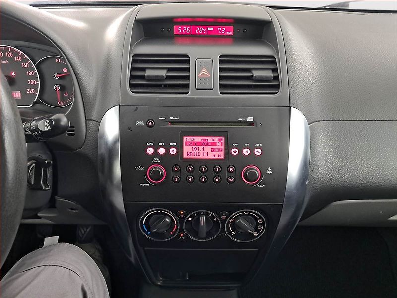 Suzuki SX4 (2007) 1.9 DDiS, Tažné, oblíbený vůz - fotka 12 z 22