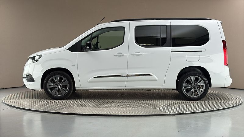 Toyota ProAce City Verso 1.5 D-4D Long Family - fotka 4 z 25