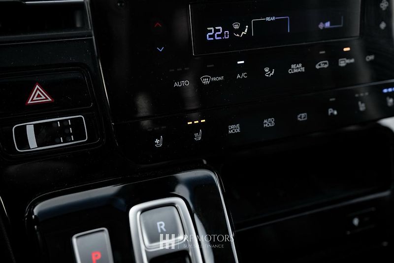 Hyundai Staria (2023) 2.2 CRDi Luxury 4x4 130kW - fotka 45 z 54