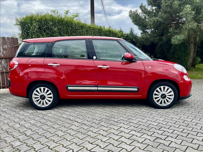 Fiat 500L 1,6 JTD  LIVING - klima -ALU - fotka 6 z 36