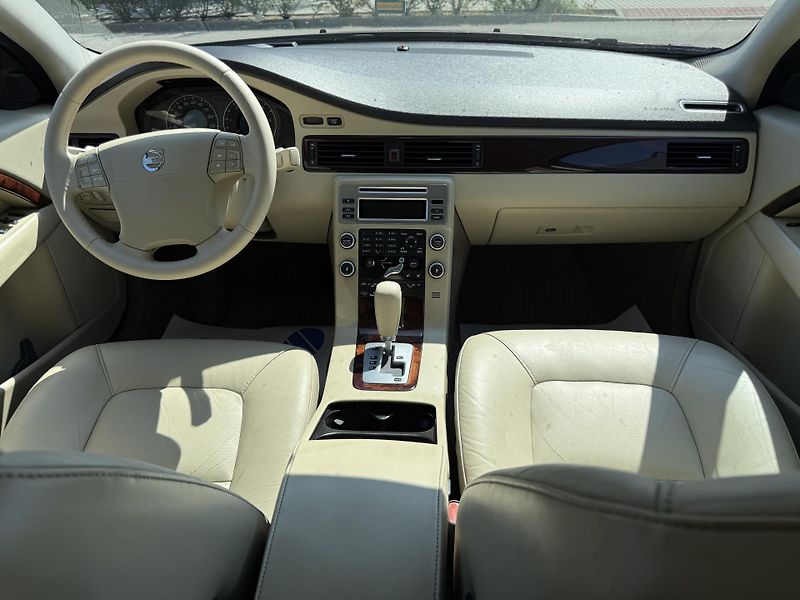 Volvo S80 2.4 D5 136 KW ALU. - fotka 10 z 12