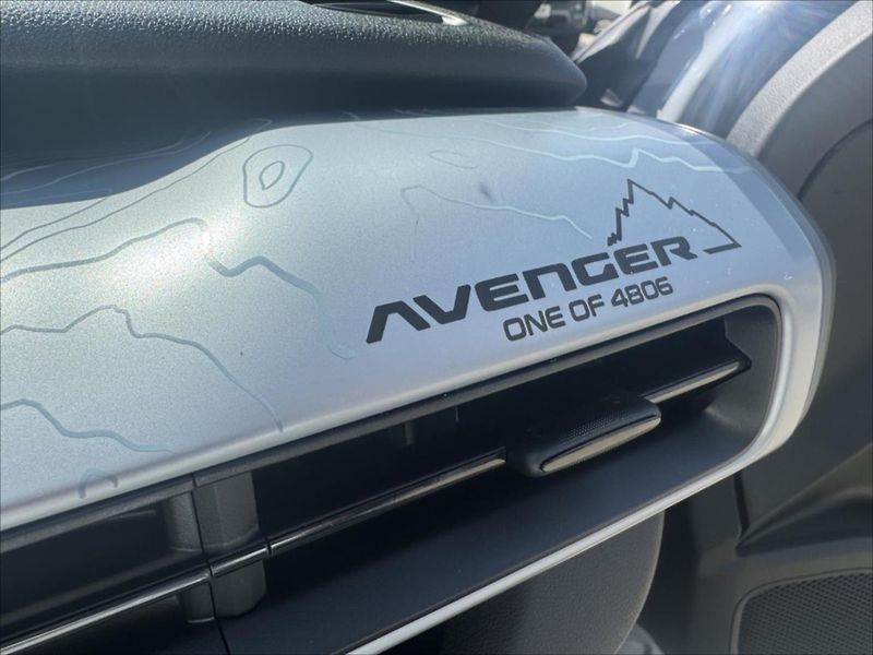 Jeep Avenger (2025) 1,2   4xe The North Face - fotka 15 z 23