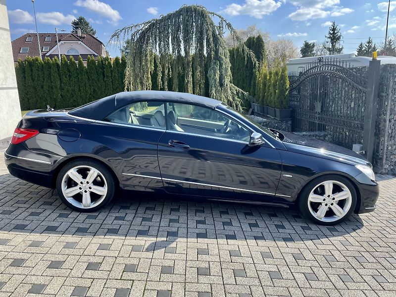 Mercedes-Benz Třídy E (2011) 250CDI cabrio kůže automat - fotka 12 z 24