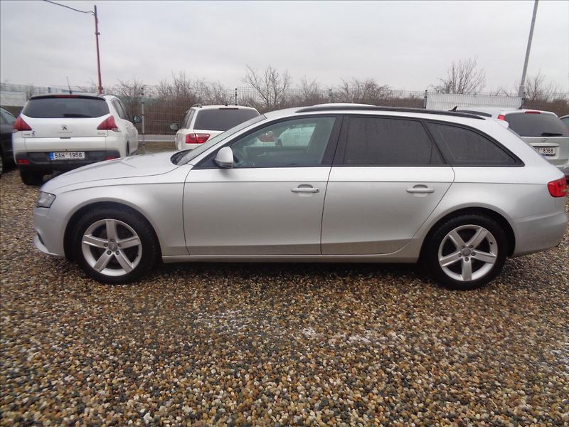 Audi A4 1,8 - fotka 7 z 16