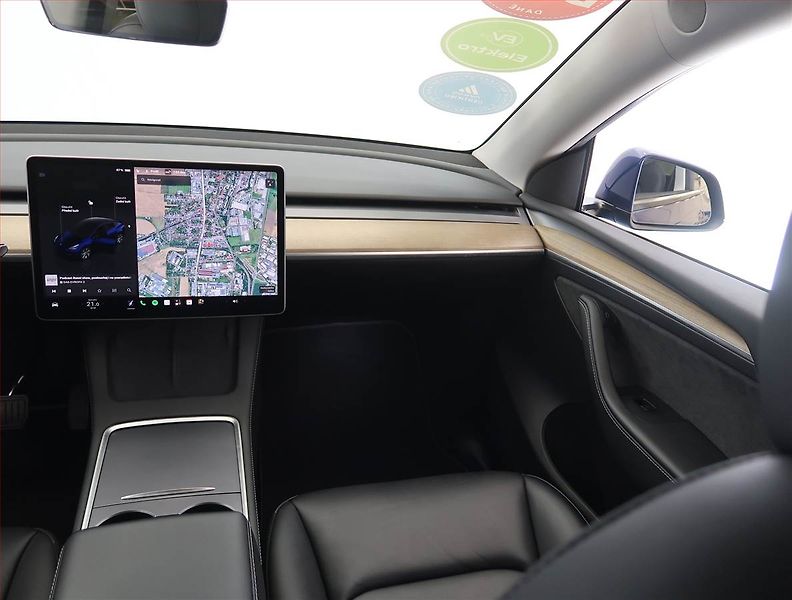 Tesla Model Y (2023) Long Range AWD 79kWh, SoH 93% - fotka 8 z 33
