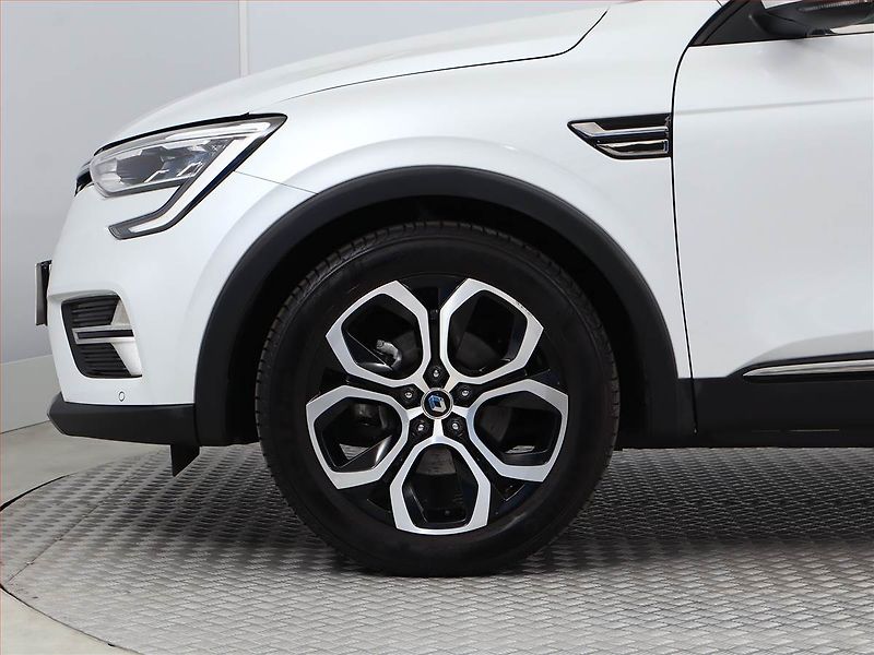 Renault Arkana (2023) Intens E-Tech - fotka 13 z 21