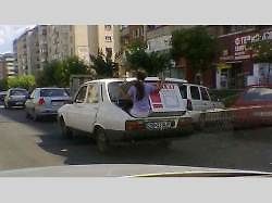 Nejvtipněji naložené vozy na silnicích. Nákladem je vše, co si zamanete.