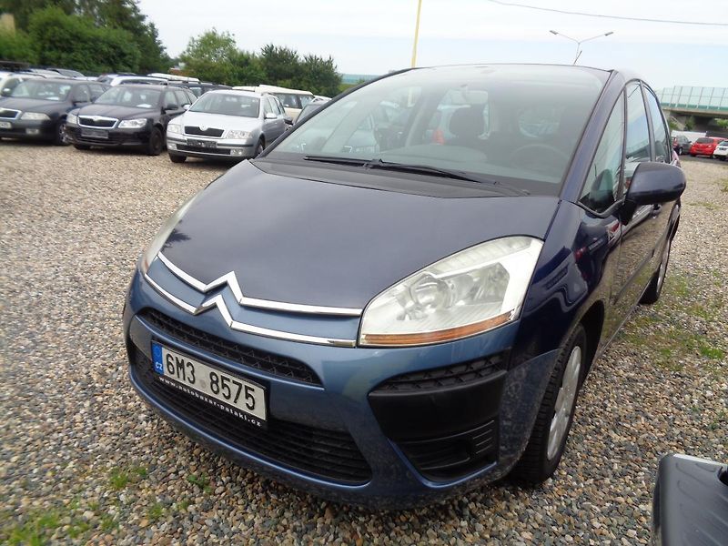 Citroën C4 Picasso 1,7 i 16V - fotka 3 z 15