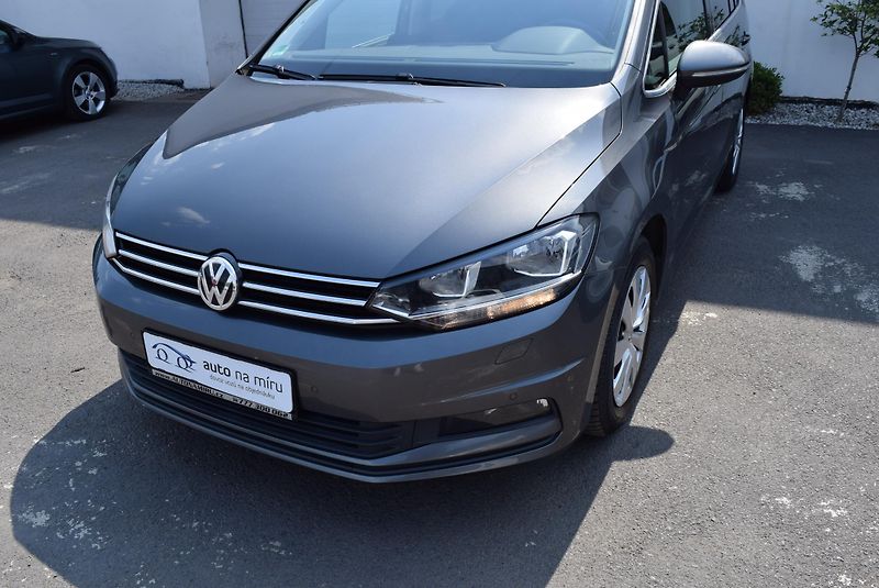 Volkswagen Touran (2017) 1.4TSI 110kw CLBMT 7MÍST TAŽNÉ - fotka 2 z 41