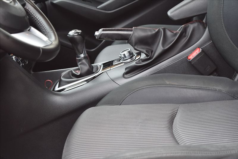 Mazda 3 2,0 G 88KW  DIGIKLIMA ALU NAVI - fotka 21 z 47