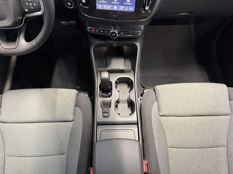 Volvo XC40 (2026) B3 2.0L 163 HP AT7 FWD CORE - fotka 13 z 23