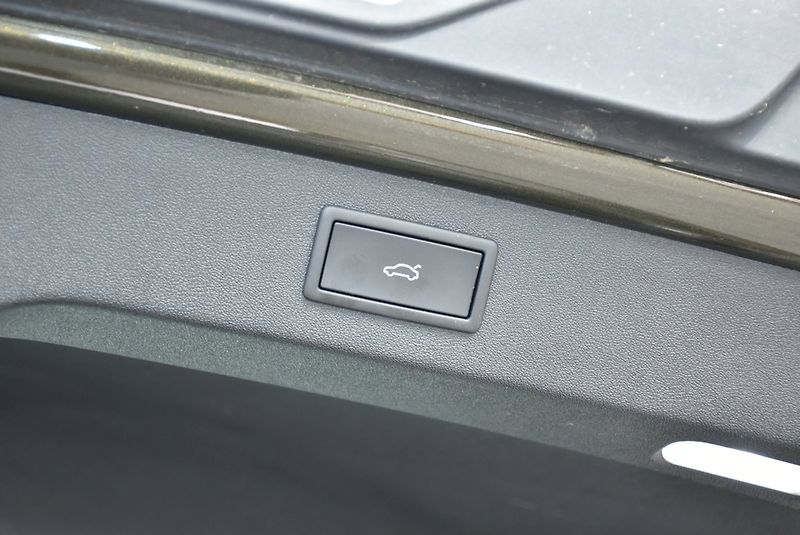 Škoda Enyaq (2025) 85 Sportline 210kW ADVANCED Pa - fotka 29 z 35